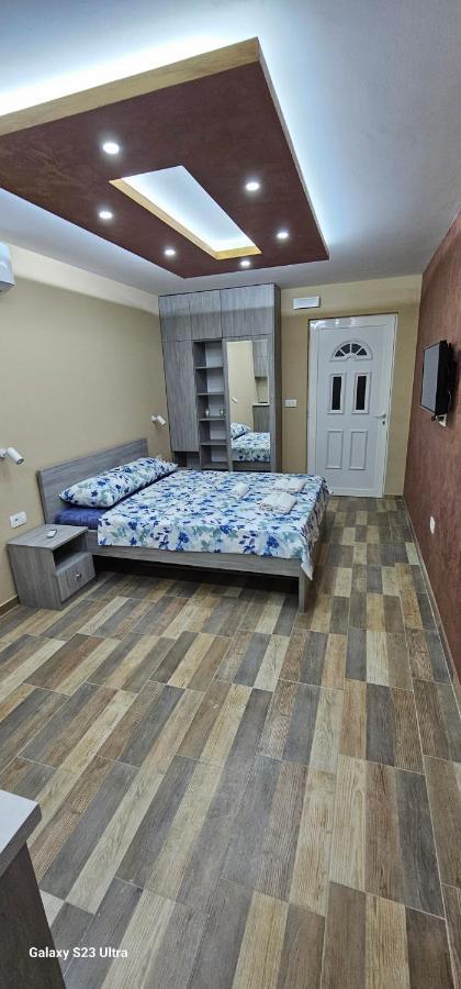 Ekonomic Apartmani Golubovci Dış mekan fotoğraf